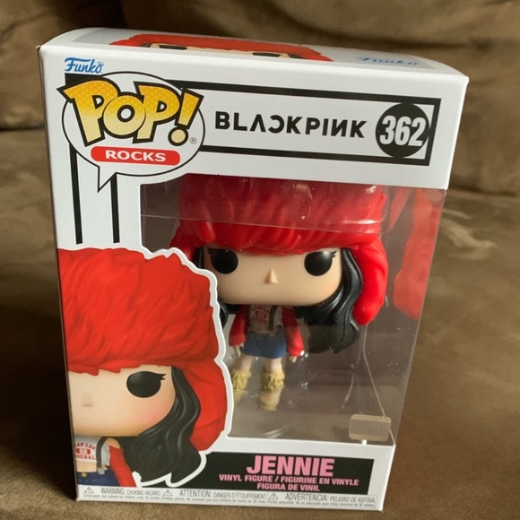 NIB Bundle 4 pcs Blackpink Jisoo Jennie Rose Lisa Funko Pop! Vinyl Figure - Picture 3 of 5